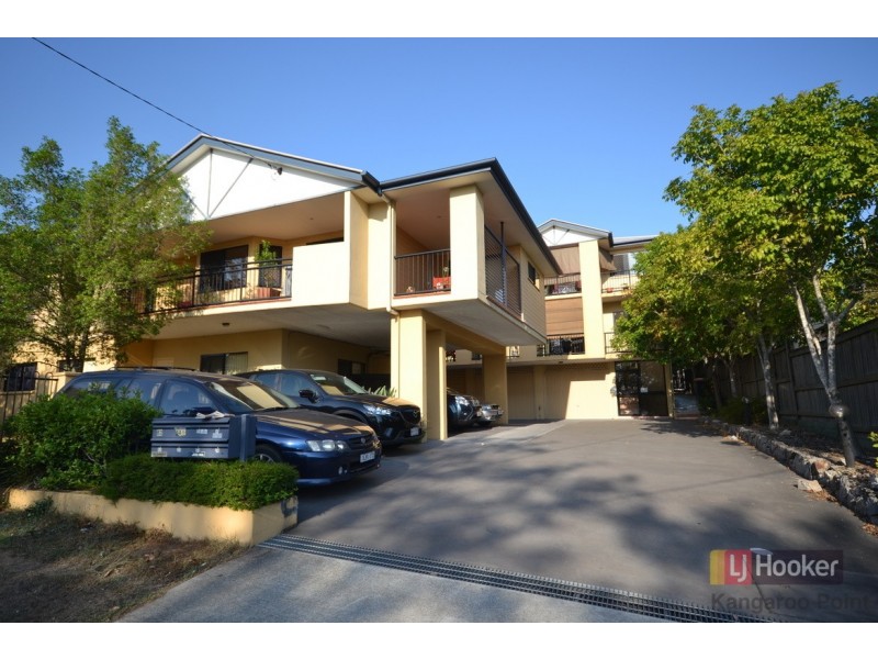 2/64 Longlands Street, East Brisbane QLD 4169