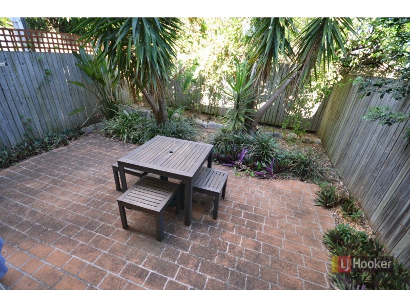 2/64 Longlands Street, East Brisbane QLD 4169