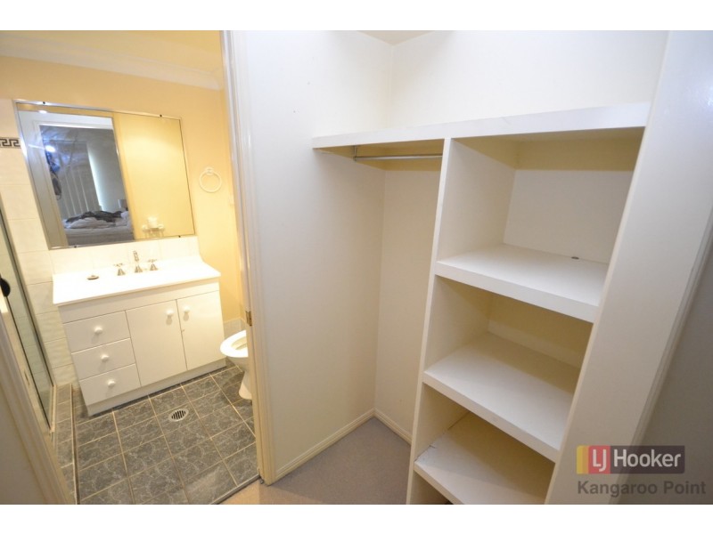 2/64 Longlands Street, East Brisbane QLD 4169