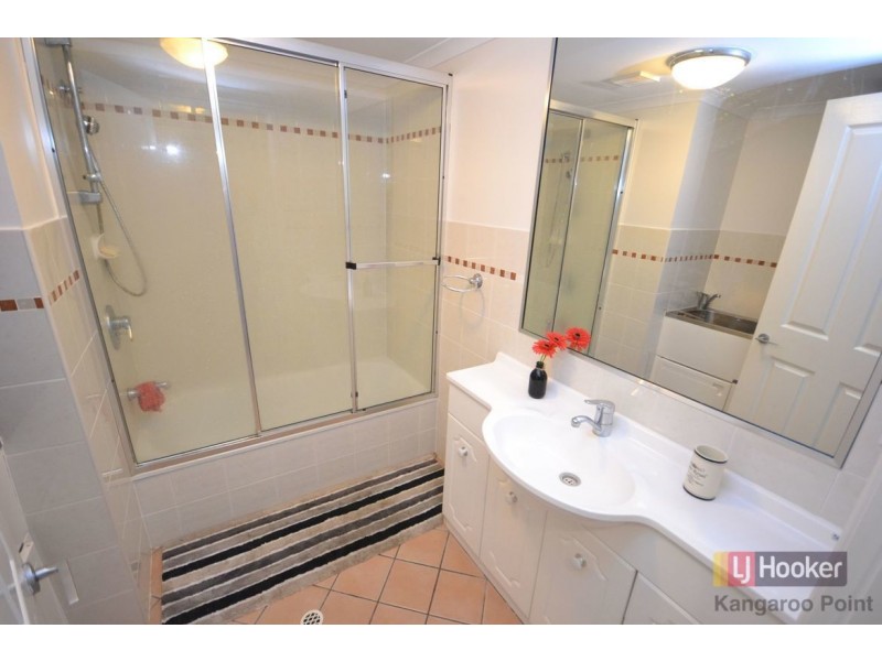 9/190 Wellington Road, Kangaroo Point QLD 4169