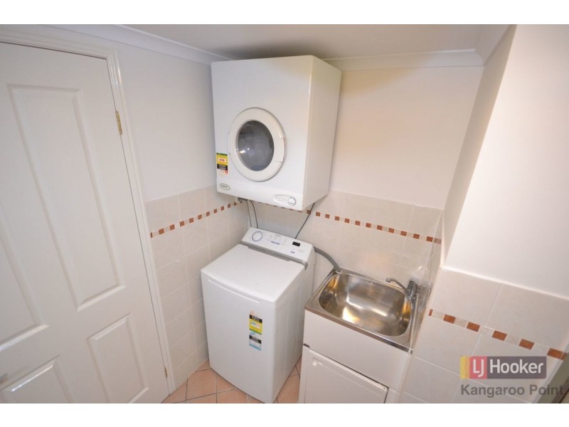 9/190 Wellington Road, Kangaroo Point QLD 4169