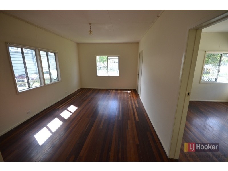 36 Lancelot Street, Tennyson QLD 4105