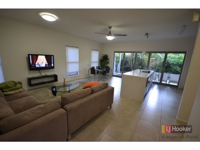 10 Latrobe Street, East Brisbane QLD 4169