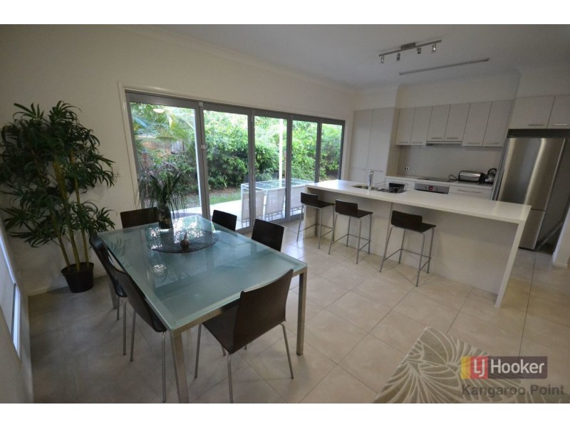 10 Latrobe Street, East Brisbane QLD 4169