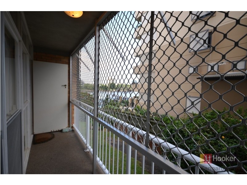 2/64 Thorn Street, Kangaroo Point QLD 4169