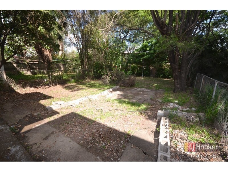 36 Lancelot Street, Tennyson QLD 4105