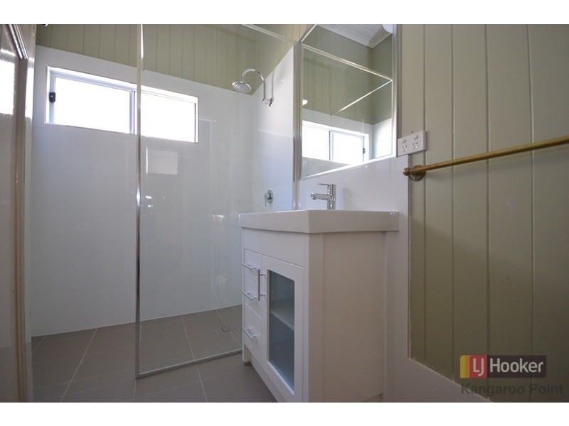 81 Longlands Street, East Brisbane QLD 4169