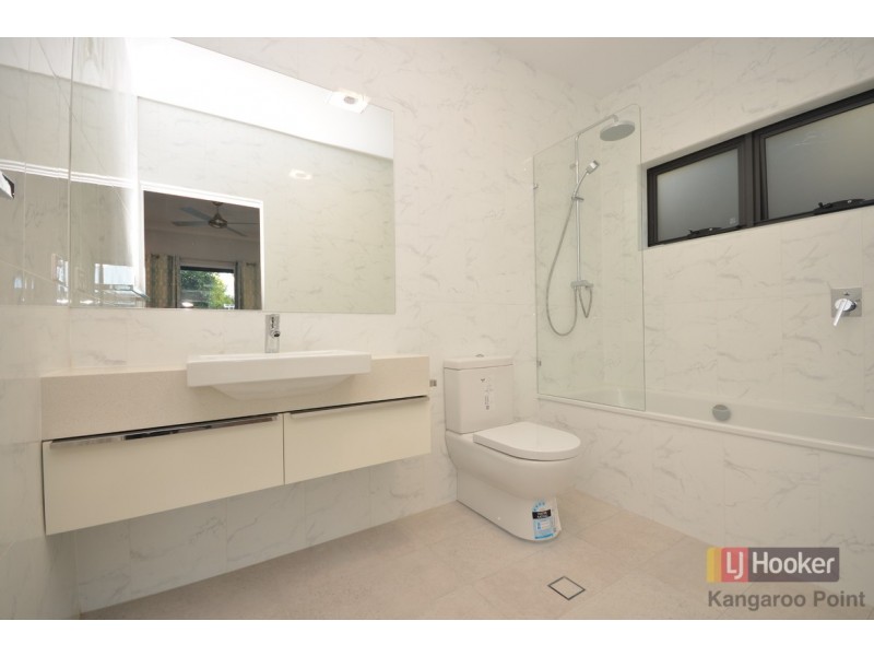 98 Bromley Street, Kangaroo Point QLD 4169