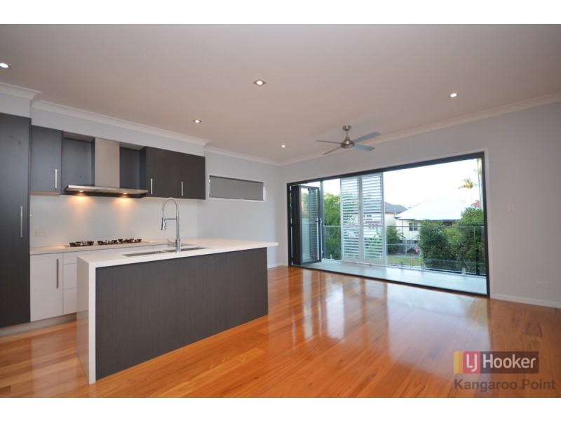 98 Bromley Street, Kangaroo Point QLD 4169