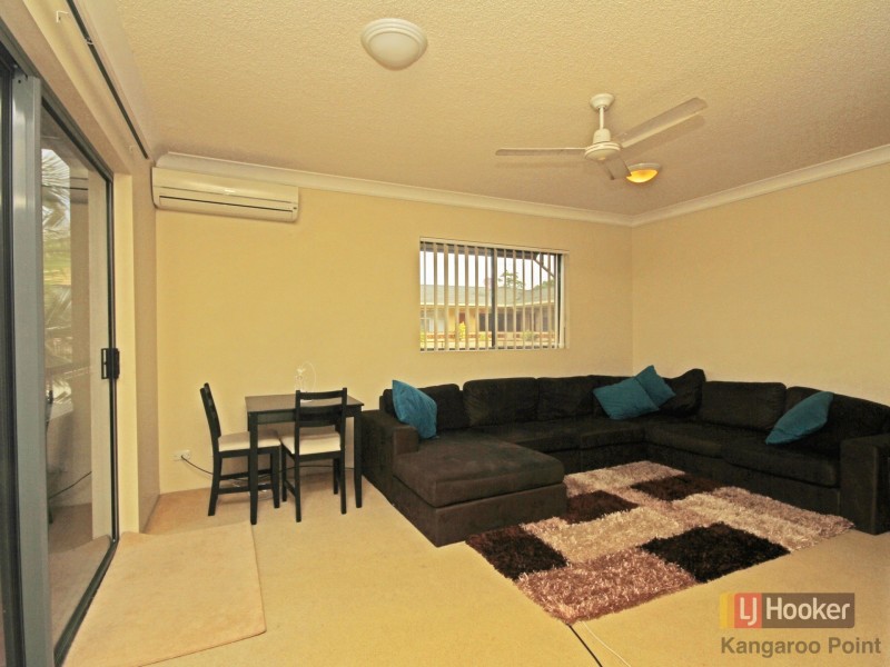 2/29 Bell Street, Kangaroo Point QLD 4169