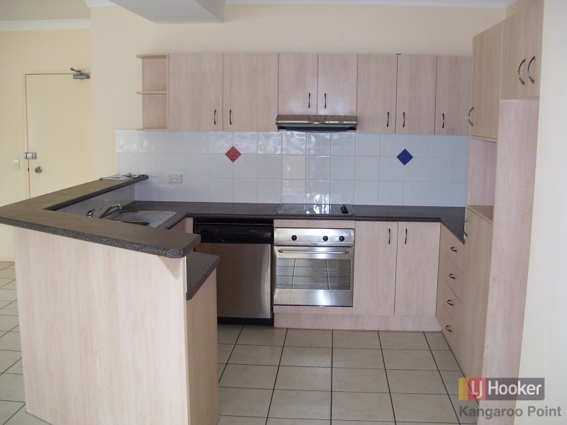 4/15 Rawlins Street, Kangaroo Point QLD 4169