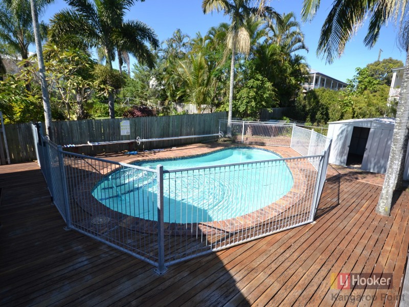 41 Macrossan Avenue, Norman Park QLD 4170