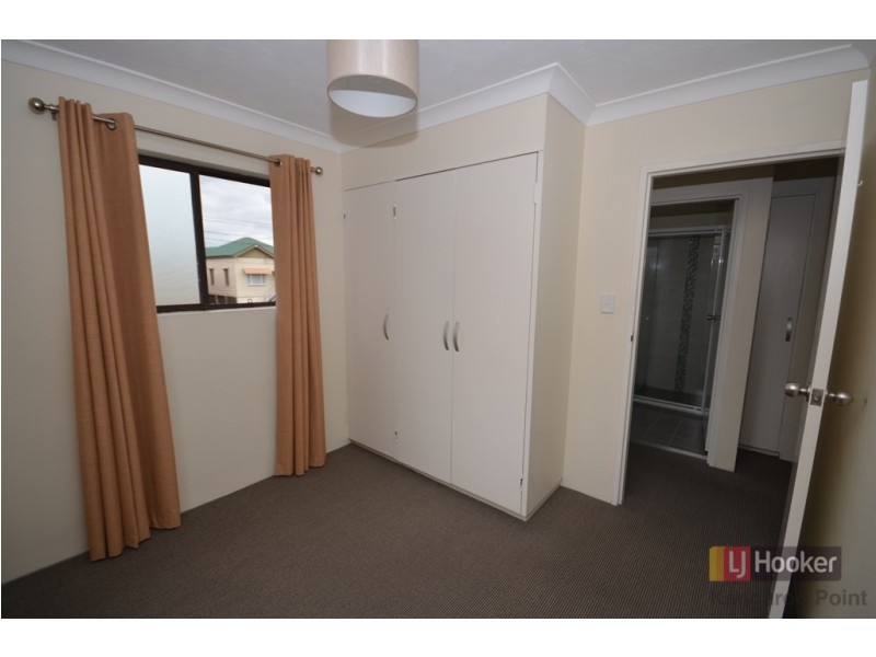 1/12 Carl Street, Woolloongabba QLD 4102