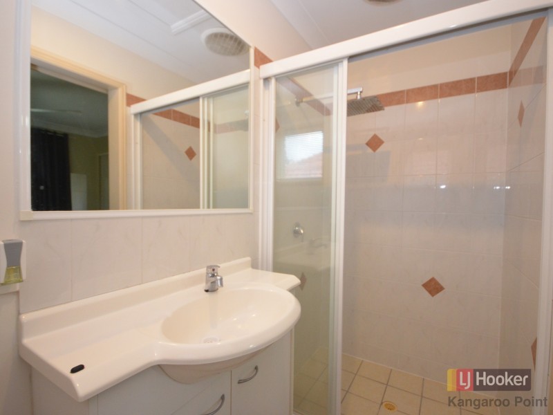 8/111 Wellington Road, Kangaroo Point QLD 4169