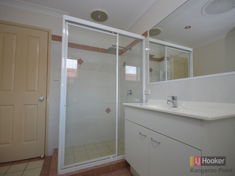 8/111 Wellington Road, Kangaroo Point QLD 4169