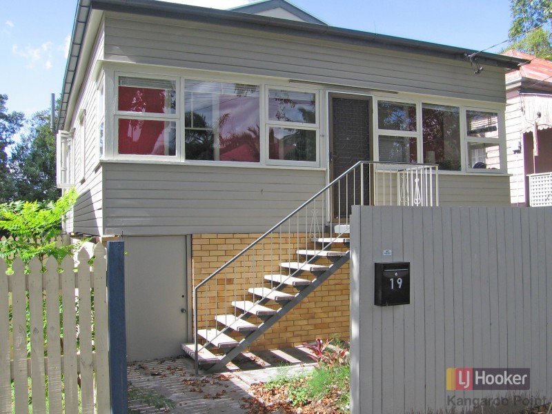 19 Latrobe Street, East Brisbane QLD 4169