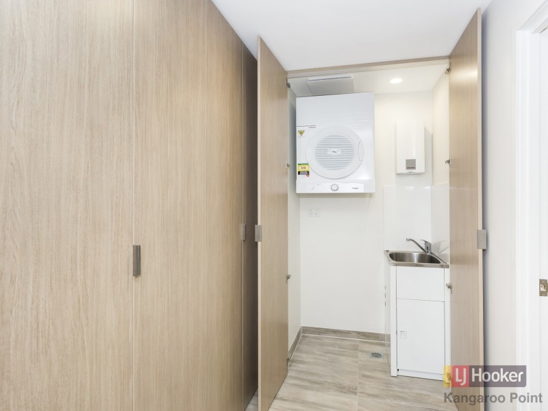 415/36 Anglesey Street, Kangaroo Point QLD 4169