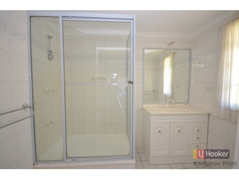 25 Fisher Street, East Brisbane QLD 4169