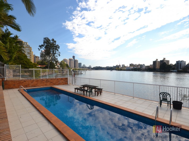 74/64 Thorn Street, Kangaroo Point QLD 4169