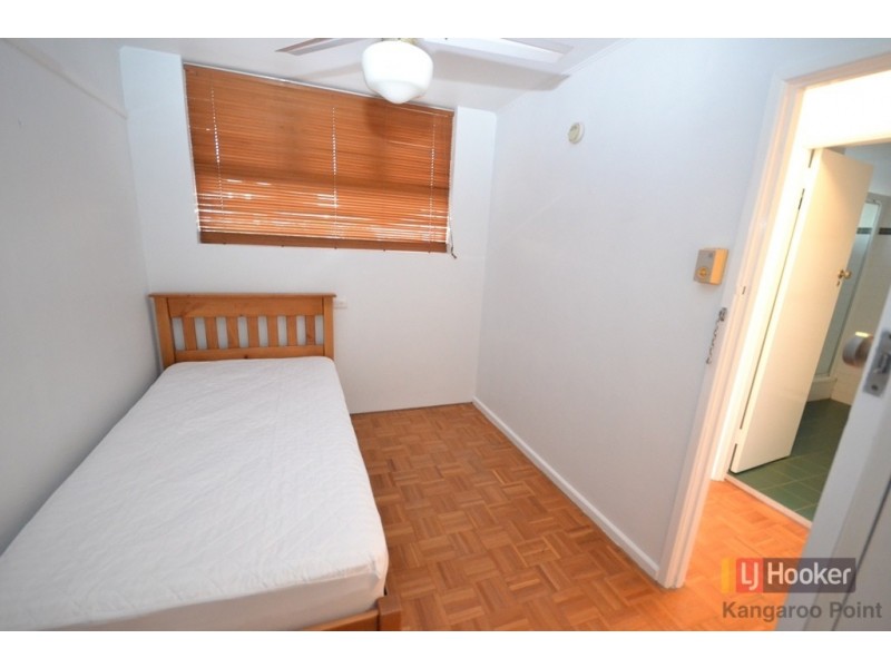 74/64 Thorn Street, Kangaroo Point QLD 4169