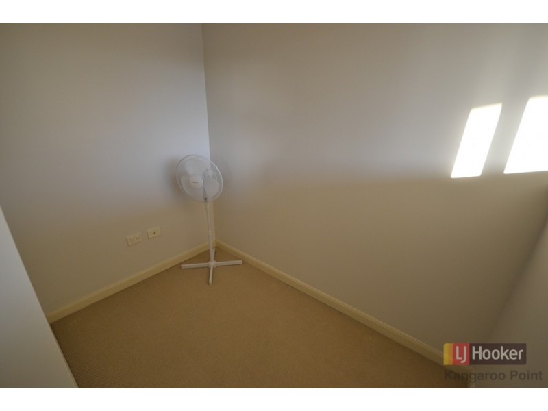 2/19 Thorn Street, Kangaroo Point QLD 4169