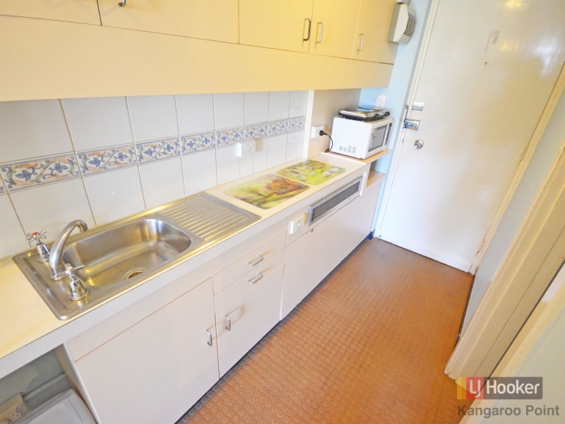 204/355 Main Street, Kangaroo Point QLD 4169