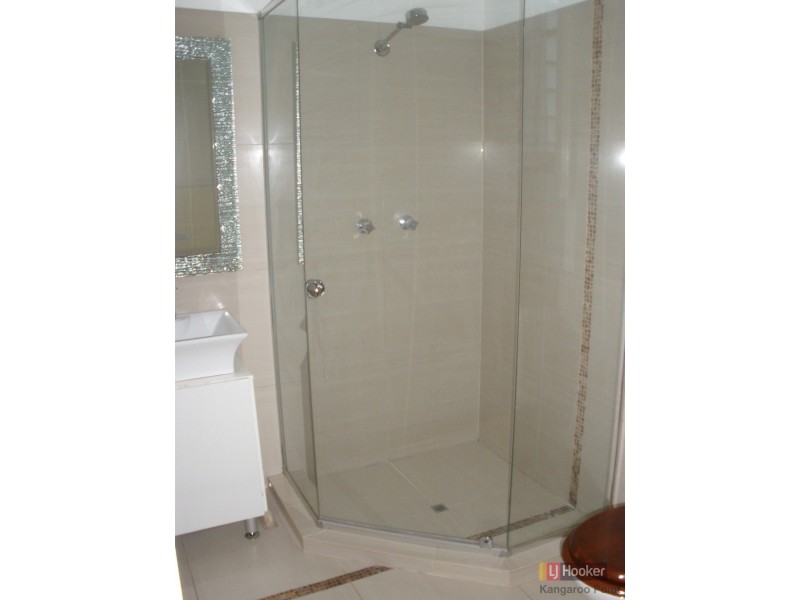 37 Gaffney Street, Carina QLD 4152