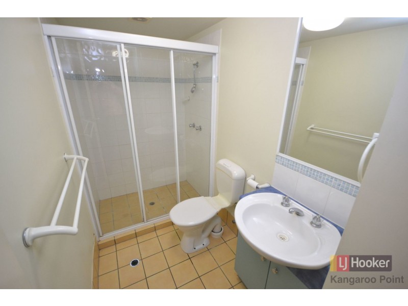 16/219 Wellington Road, Kangaroo Point QLD 4169