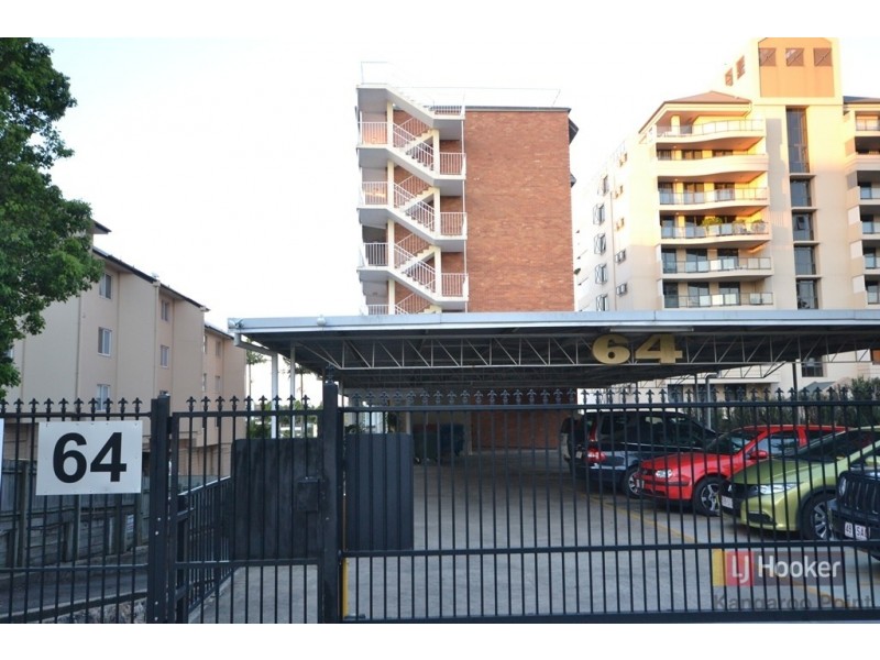 2/64 Thorn Street, Kangaroo Point QLD 4169