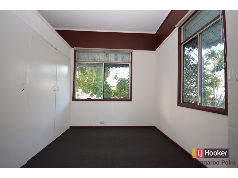 45 Deshon Street, Woolloongabba QLD 4102