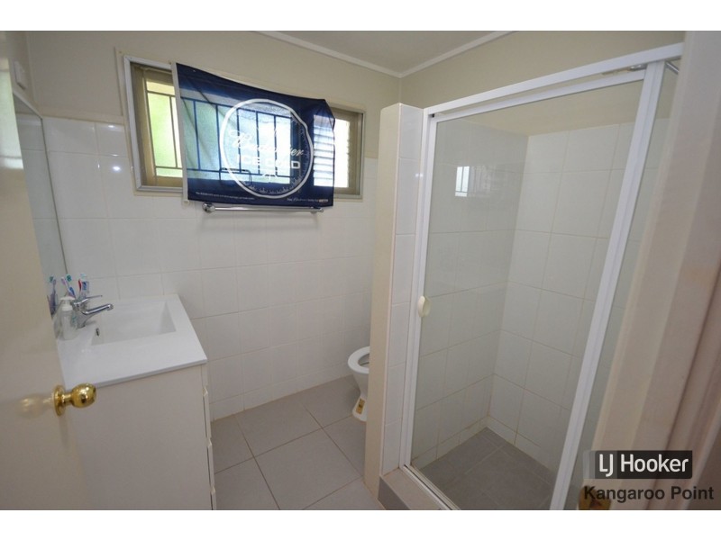 2/24 Princess Street, Kangaroo Point QLD 4169