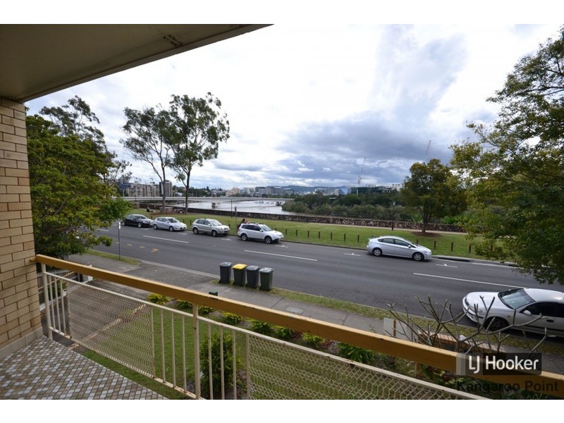 3/132 River Terrace, Kangaroo Point QLD 4169