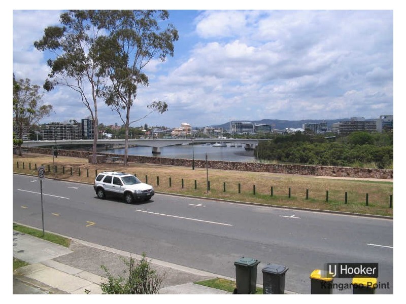 3/132 River Terrace, Kangaroo Point QLD 4169