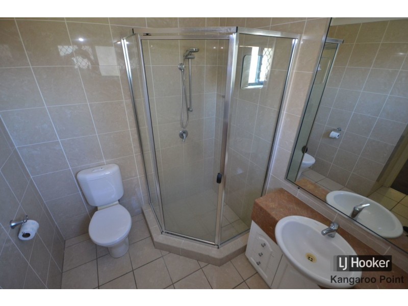 12/240 Wellington Road, Kangaroo Point QLD 4169