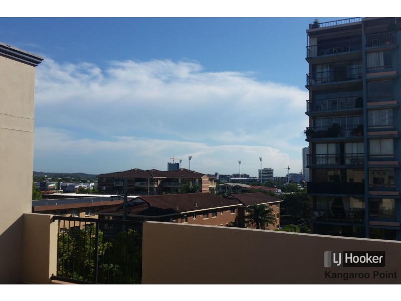 12/240 Wellington Road, Kangaroo Point QLD 4169