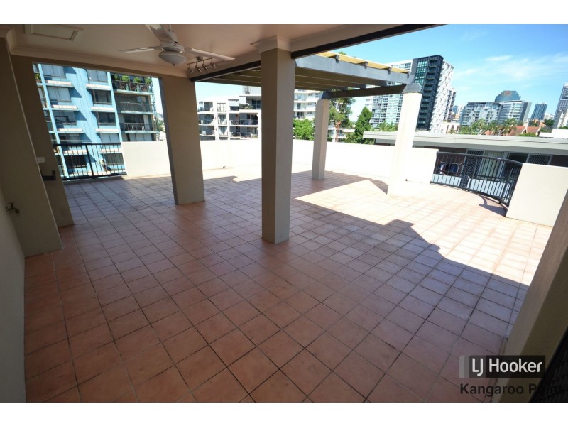 12/240 Wellington Road, Kangaroo Point QLD 4169