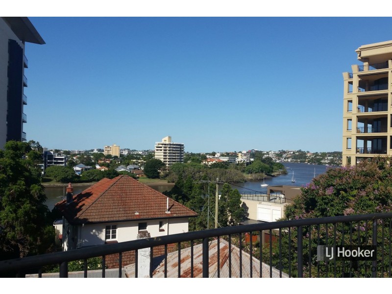 12/240 Wellington Road, Kangaroo Point QLD 4169