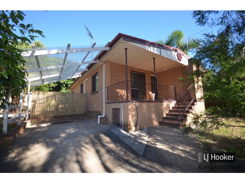 14 Brooks Street, Camp Hill QLD 4152