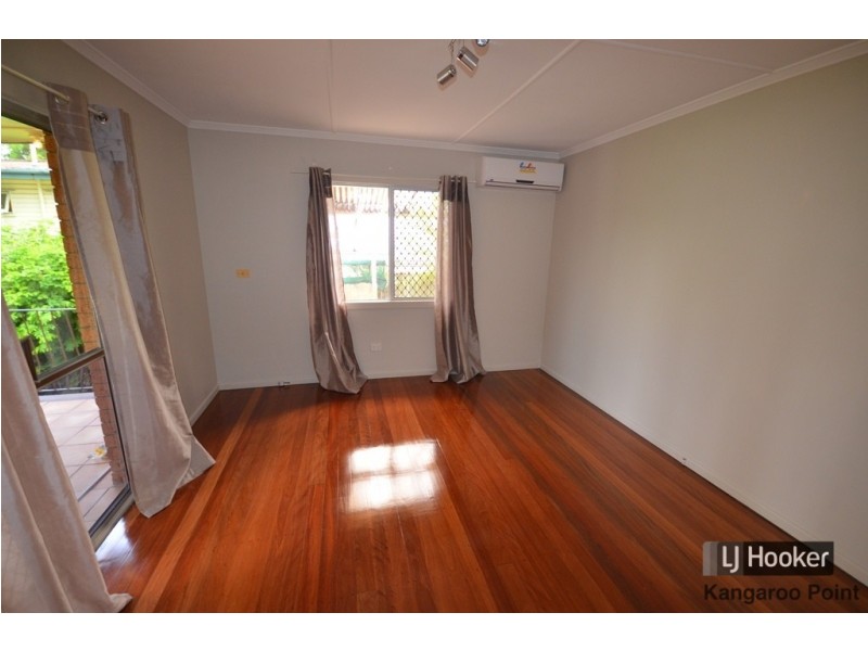 14 Brooks Street, Camp Hill QLD 4152