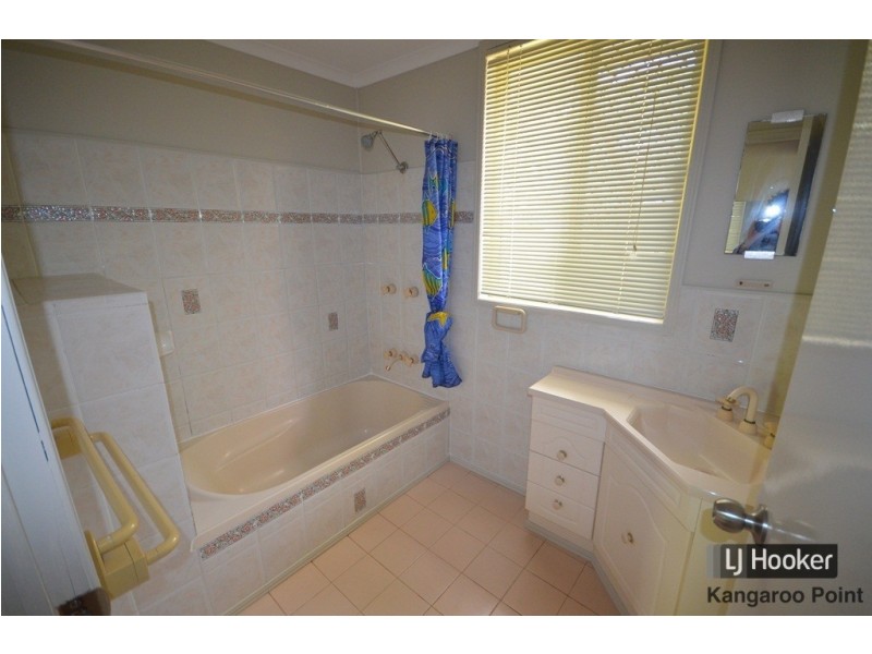 14 Brooks Street, Camp Hill QLD 4152