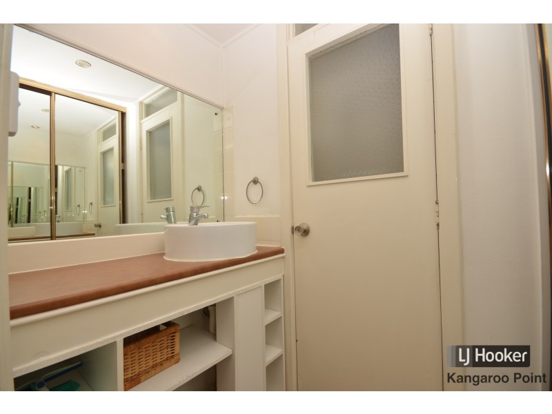 402/355 Main Street, Kangaroo Point QLD 4169