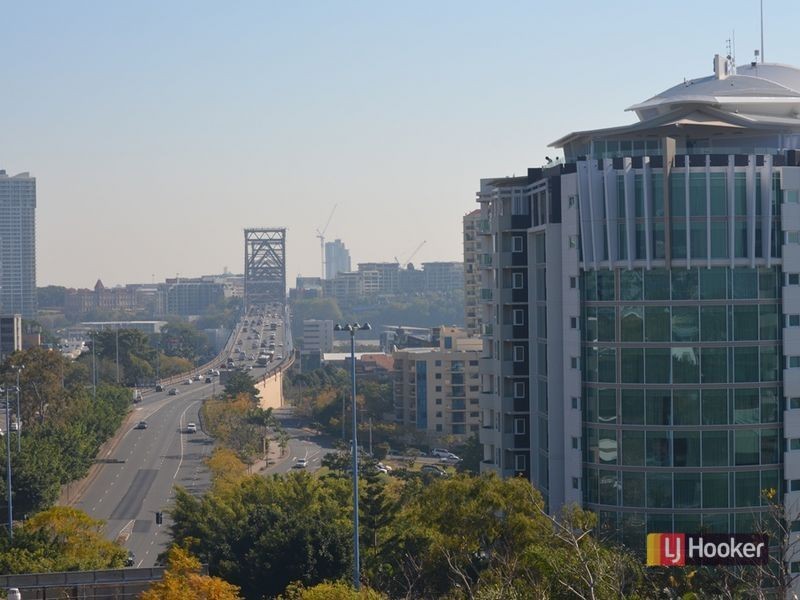 17/450 Main Street, Kangaroo Point QLD 4169