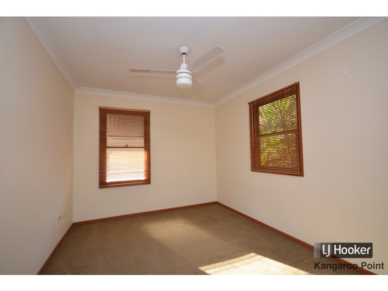 40 Roseglen Street, Greenslopes QLD 4120