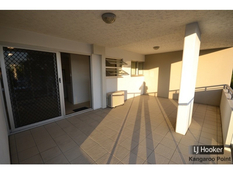 2/19 Thorn Street, Kangaroo Point QLD 4169