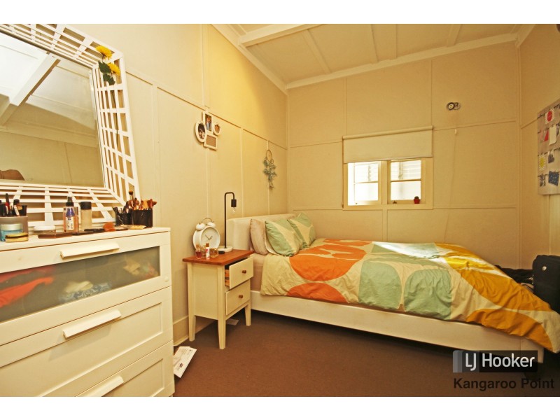 11 Eskgrove Street, East Brisbane QLD 4169