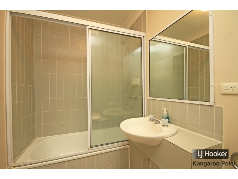 8/45 Lambert Street, Kangaroo Point QLD 4169