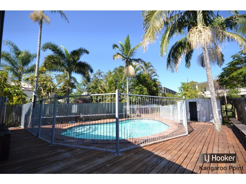 41 Macrossan Avenue, Norman Park QLD 4170