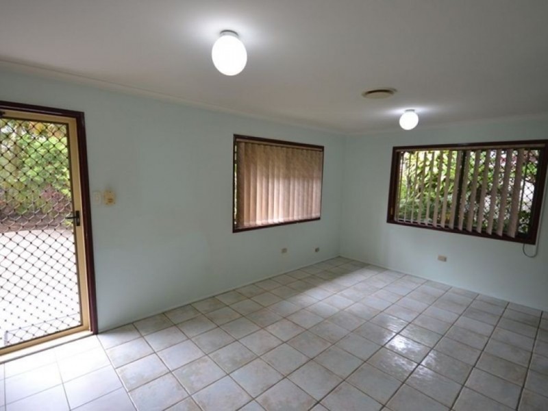 15 Rosina Street, Kangaroo Point QLD 4169