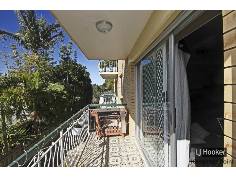 2/27 Thorpe Street, Balmoral QLD 4171