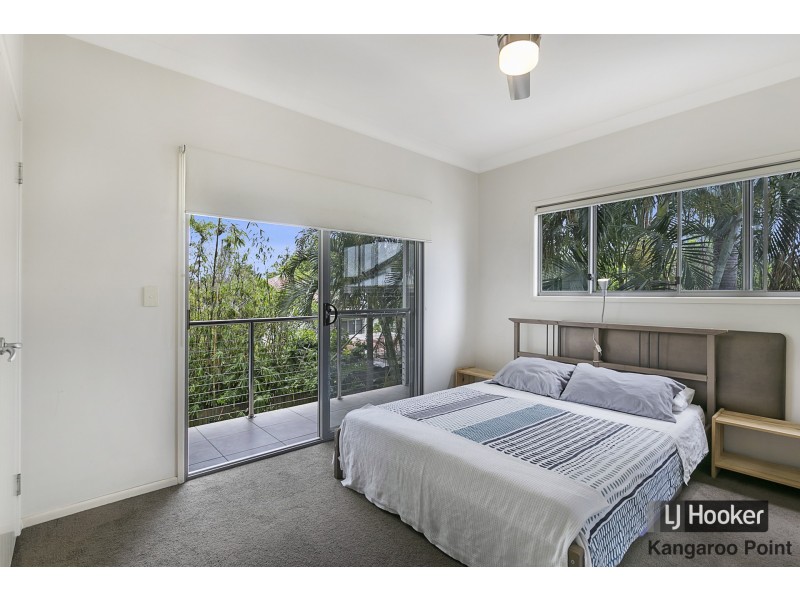 10 Latrobe Street, East Brisbane QLD 4169